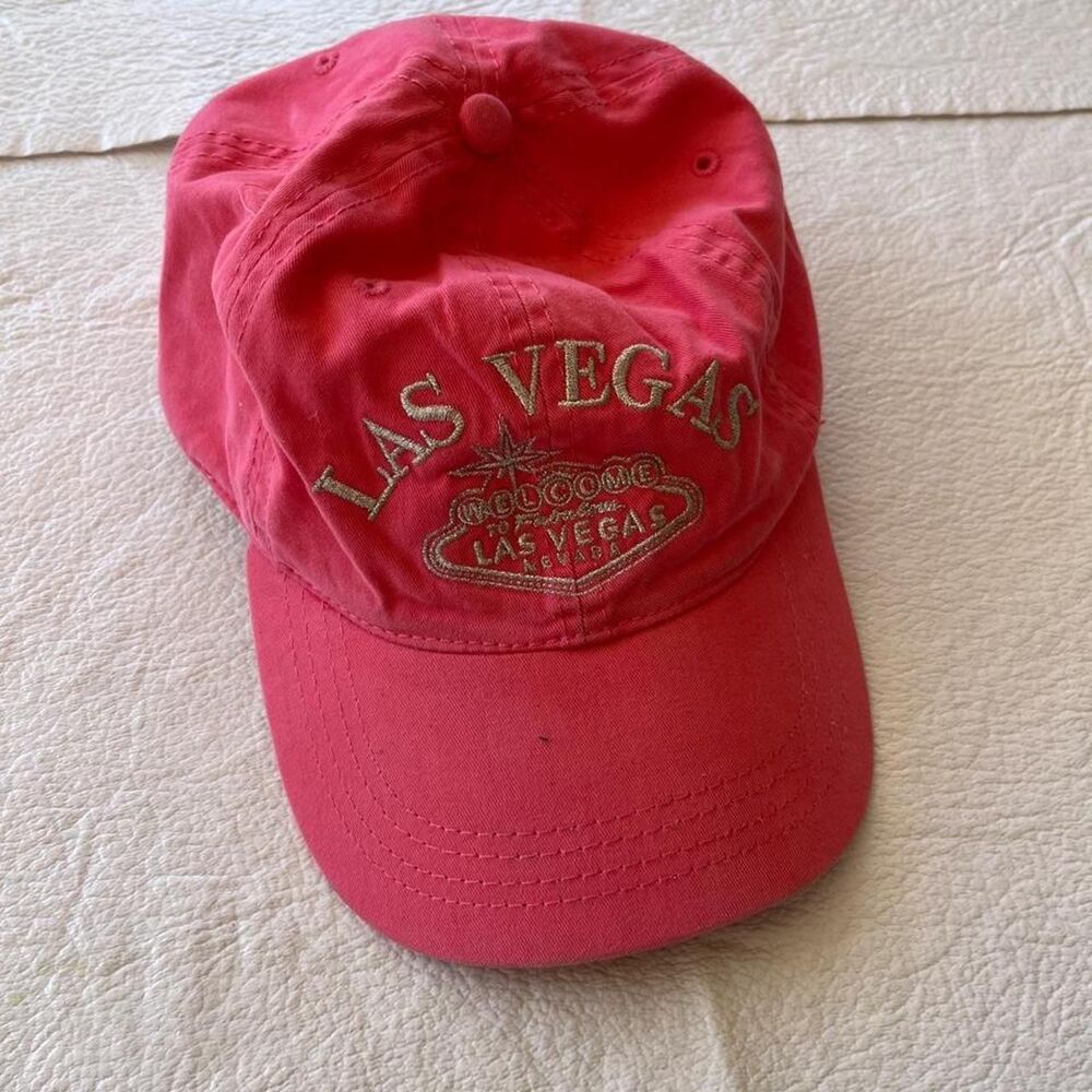 Robin-ruth Women's Pink and Red Hat